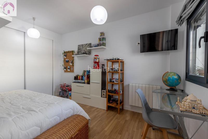 Foto b61b27ba-c784-40d8-bc9d-04532468fb73. Ático pisazo en churriana en Parque de San Roque Churriana de la Vega