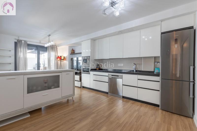 Foto dc987cde-9875-400b-a979-e2d46056a709. Ático pisazo en churriana en Parque de San Roque Churriana de la Vega