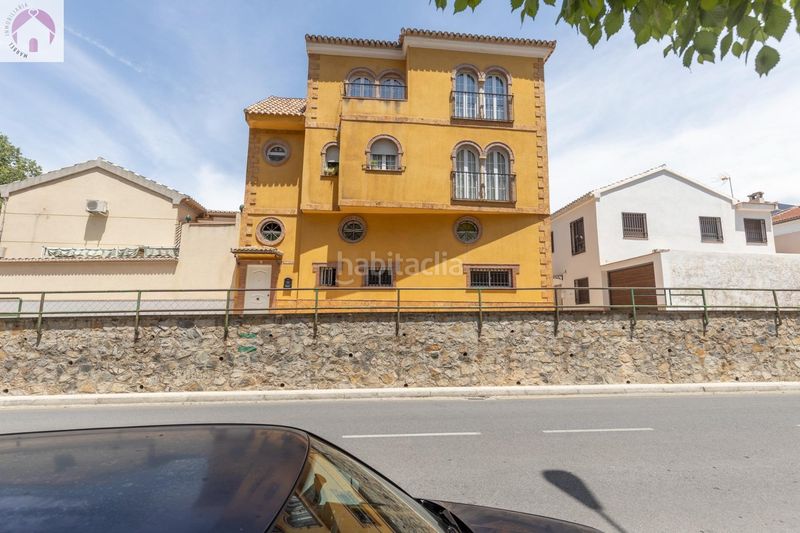 Foto 0610bb98-91d7-458d-b1dd-36661246c940. Casa amb calefacció aparcament a San Francisco Javier Granada