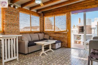 Maison  Calle ramblilla b (cal). Magnífica casa con 3 apartamentos con licencia de alquiler turís