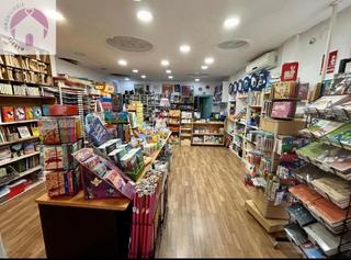 Traspàs Local Comercial a San Miguel. Traspaso librería centro de armilla