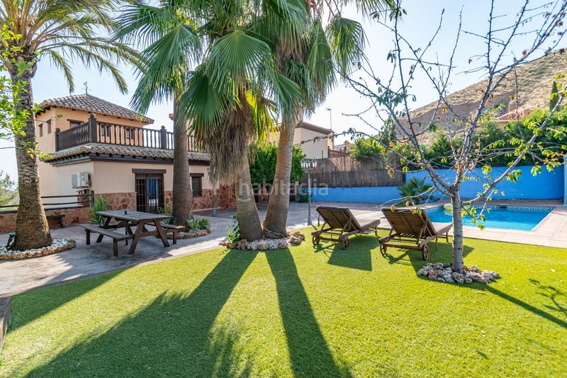 Foto 096377c5-84ed-4e6f-a7a3-4431073cc029. Chalet precioso chalet en cerro del oro en Cenes de la Vega