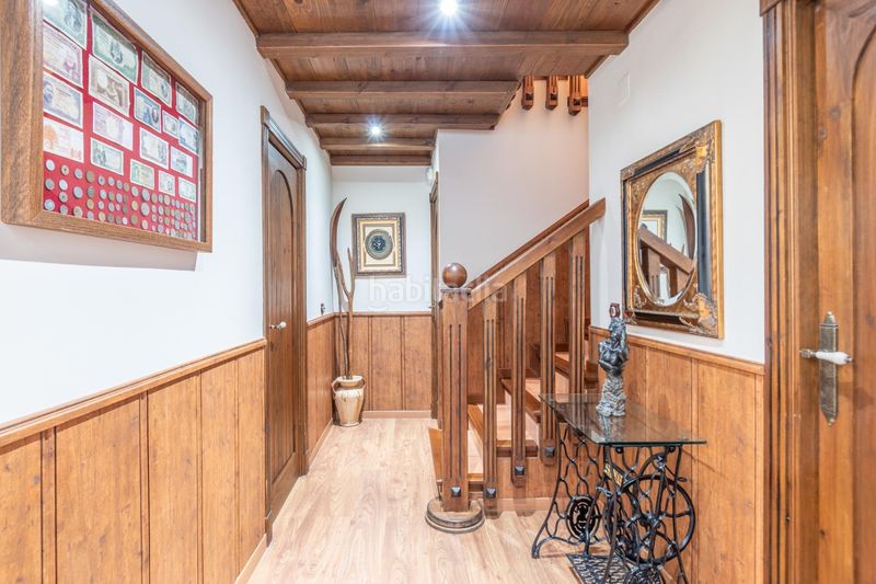 Foto bc0290d6-f883-46b8-87d4-00863a2a766d. Chalet precioso chalet en cerro del oro en Cenes de la Vega