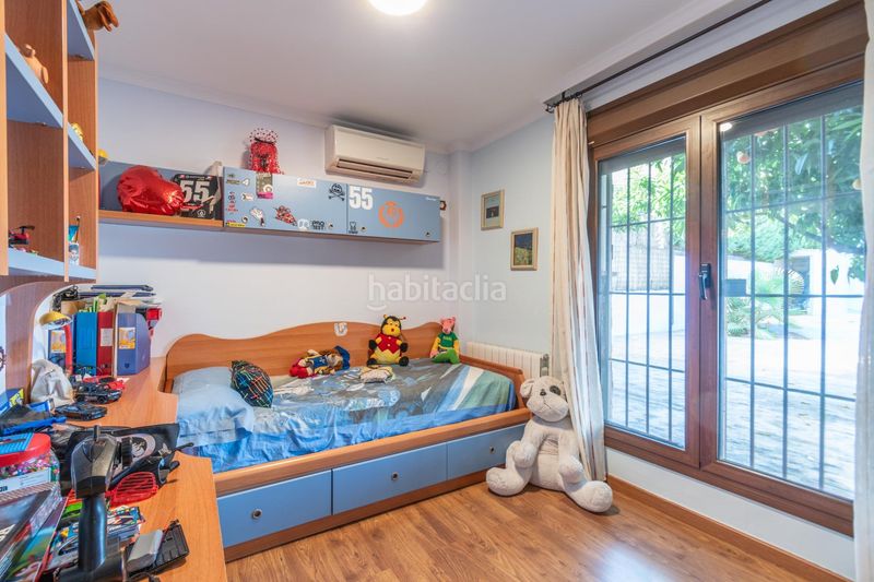Foto bcf3eb7a-8815-42bf-989d-7c11376f361b. Chalet precioso chalet en cerro del oro en Cenes de la Vega