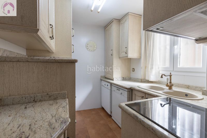 Foto 4abccd6f-f02b-4405-9659-602cfdb1cd03. Piso oportunidad de venta de piso en zona ancha de capuchinos en Granada