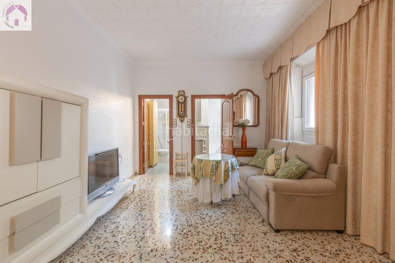 Foto dfda9d2d-8024-4798-96ad-e297e678d855. Piso oportunidad de venta de piso en zona ancha de capuchinos en Granada