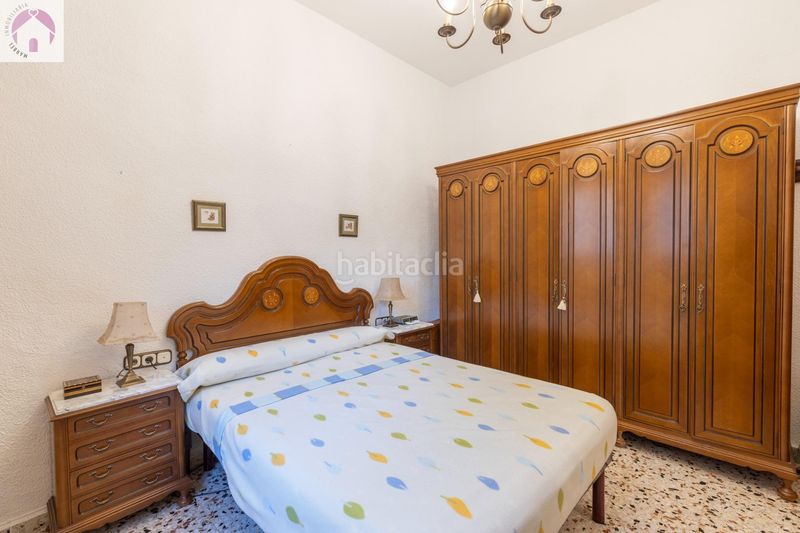 Foto f5d1f1dd-6215-46bb-a842-2a0b3a9163f1. Piso oportunidad de venta de piso en zona ancha de capuchinos en Granada