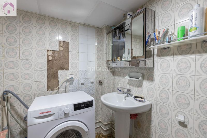 Foto 1c13f4ee-559c-4ed9-80d1-c79dc0171435. Casa adosada en calle calle nueva de cartuja 9 bonita casa para reformar en Granada
