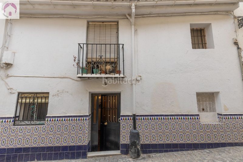 Foto 33f5a887-3565-4dd8-9a0d-12ede078e801. Casa adosada en calle calle nueva de cartuja 9 bonita casa para reformar en Granada