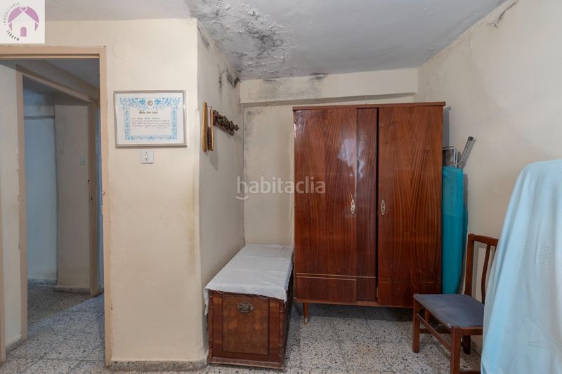 Foto 7135d265-64d1-4064-a8d9-2830572b0443. Casa adosada en calle calle nueva de cartuja 9 bonita casa para reformar en Granada