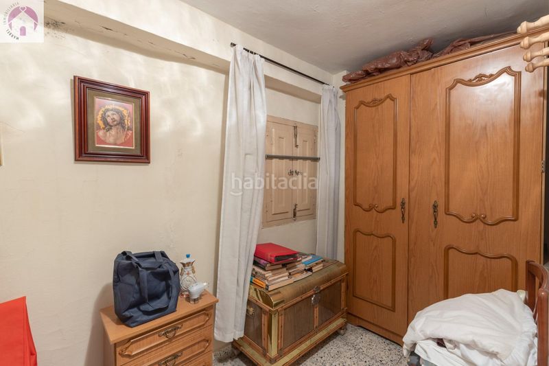 Foto c132e6b6-7f42-486d-9af3-d5946aa6b4a1. Casa adosada en calle calle nueva de cartuja 9 bonita casa para reformar en Granada