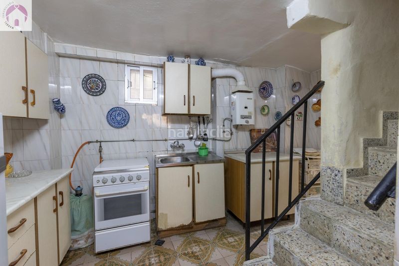 Foto fef3b980-a9de-41c4-b6b7-8bcbe38faa1a. Casa adosada en calle calle nueva de cartuja 9 bonita casa para reformar en Granada