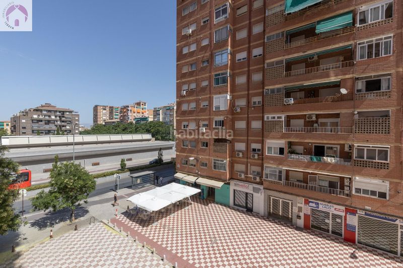 Foto ec63f405-562d-4200-8562-36d1c04c3771. Piso  junto plaza de la hipica avenida de america en Granada