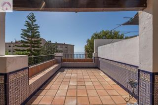 Xalet a Paseo paseo velilla 3. Preciosa casa en urbanizacion privada velilla almuñecar playa tr