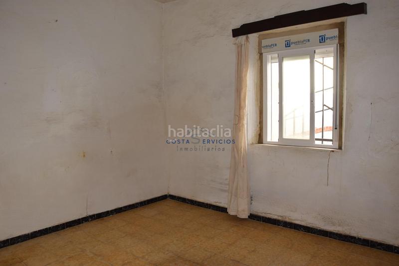 Foto f7d7f5e5-589a-42d3-84a8-4e60a8bb587d. Casa amb calefacció a Gibraleón