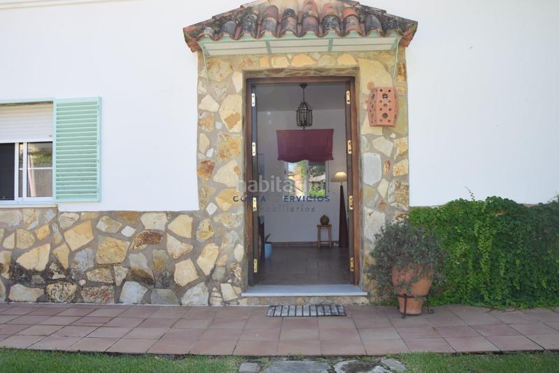 Foto 68461956-9c5f-4b85-b93c-674888a8b3cb. Chalet con parcheggio in Núcleo Urbano Aljaraque