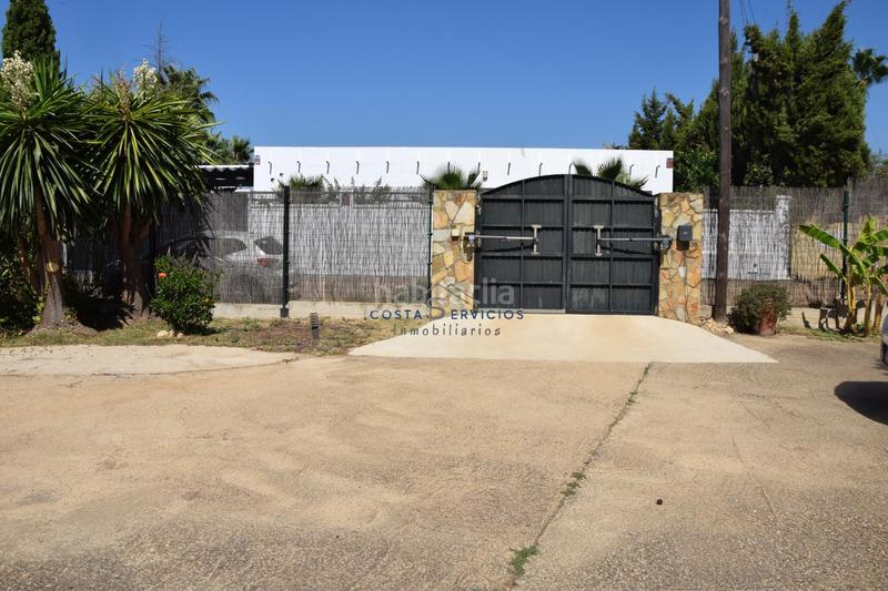 Foto af382c0e-5026-4e15-9061-2b9a1a08d082. Chalet con parcheggio in Núcleo Urbano Aljaraque