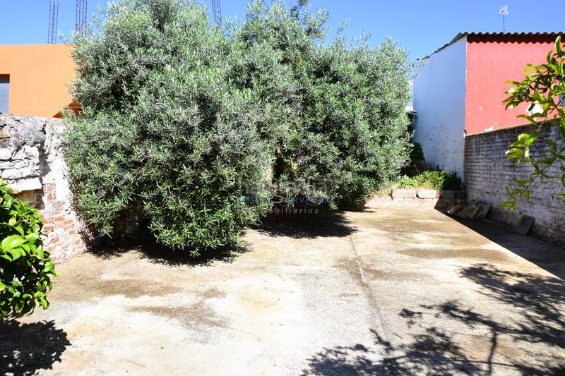 Foto f5b4a274-98bd-410f-993d-72038c67868b. Casa a Granado (El)
