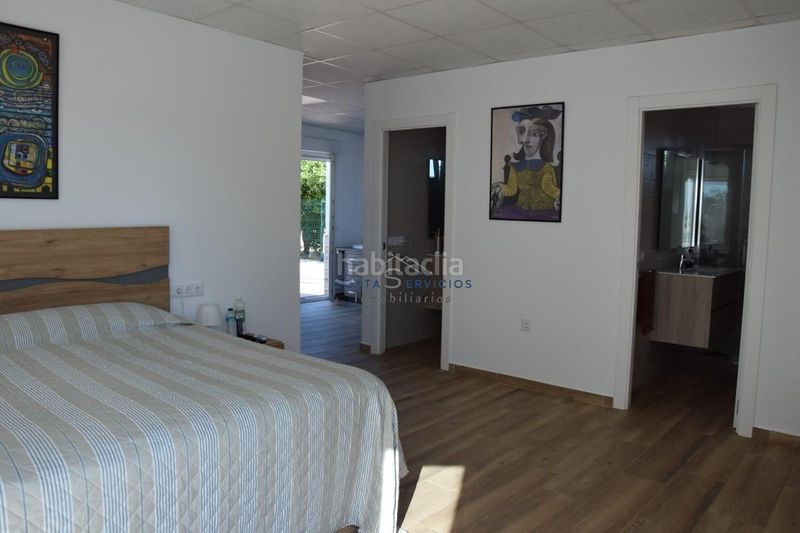 Foto d62802a7-4eb7-4279-99c3-969585af414b. Masia amb aparcament piscina a Gibraleón