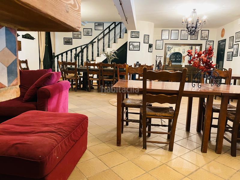 Foto fe4a3171-8a3e-49ef-aa28-f0dcdcb09ef1. Alquiler casa disponible triana en El Rocío Almonte