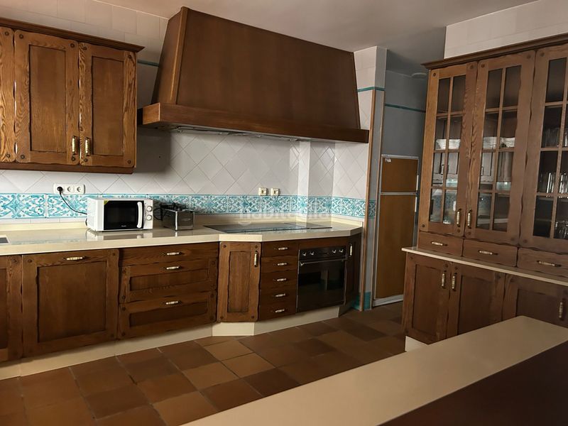 Foto d44830fd-6ec6-4bf2-a0eb-0f0f3f1cea6e. Alquiler casa  buena habitaciones con baños en Almonte