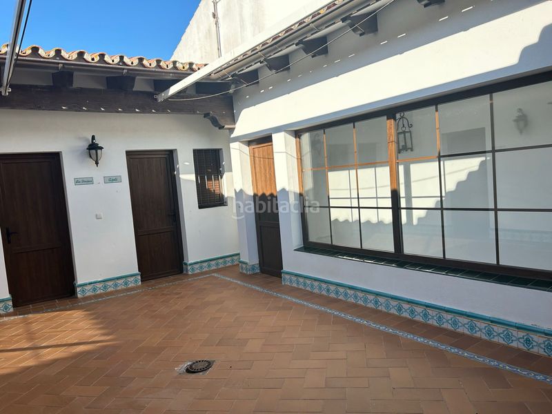 Foto f4a6481f-c209-44c5-b498-1da5ae7a0b43. Alquiler casa  buena habitaciones con baños en Almonte