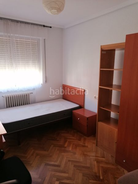 Foto 8aa6bdb4-6d31-4578-af54-fe2635a43bd8. Piso  todo exterior plaza del oeste/ avda villamayor en Salamanca