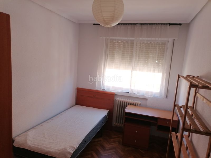 Foto afe9b7cd-093d-441b-966f-f306c0fb7df8. Piso  todo exterior plaza del oeste/ avda villamayor en Salamanca