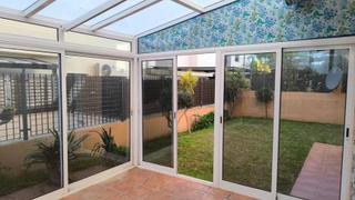 Pis  Calle de la sandia. Exclusiva casa con jardín privado a 5 minutos del mar