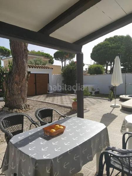 Foto f6e61833-6d48-4a85-be65-c3a115438621. Chalet  con jardín privado y piscina a pocos minutos de la barrosa en Chiclana de la Frontera