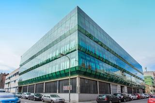 Alquiler Local Comercial en Calle de ulises 1. Local pequeo - muy luminoso