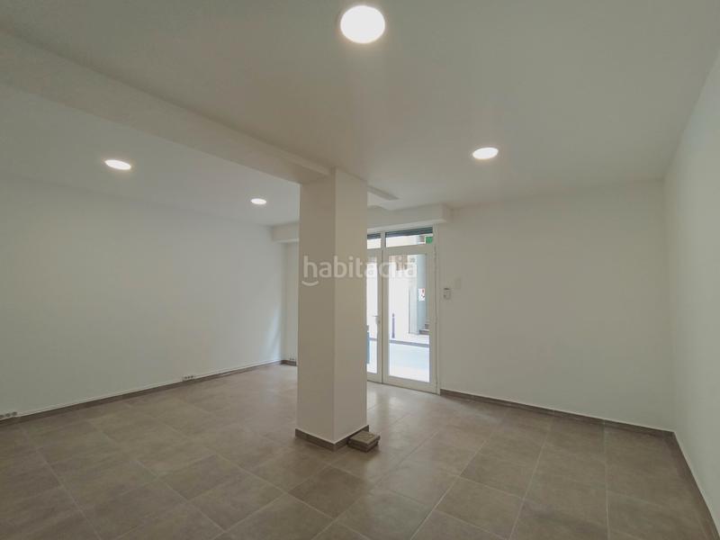 Foto 30d8154d-f924-41cc-91c1-0e0a045ffc51. Lloguer local comercial a carrer de sant màrius 29 a Barcelona