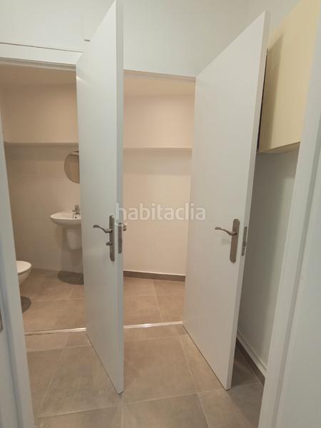 Foto 5b4338f0-57a6-490c-834b-f73d3abe3fc3. Lloguer local comercial a carrer de sant màrius 29 a Barcelona