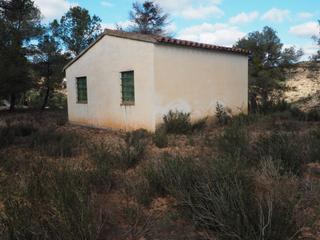 Finca rstica a Avinguda colnia 5. Finca rustica con masia 36 m2