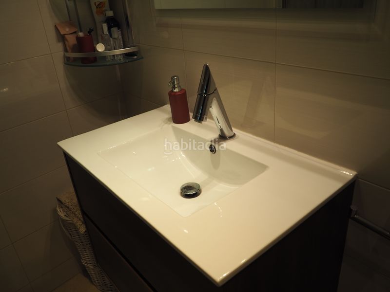 Foto a1f5f1c2-7fd5-4cff-b868-9e2713146116. Casa a carrer major 7 a Flix