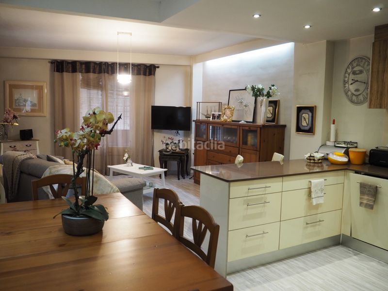 Foto ea6566c5-e28b-499f-929f-a2155f30ed2d. Casa a carrer major 7 a Flix