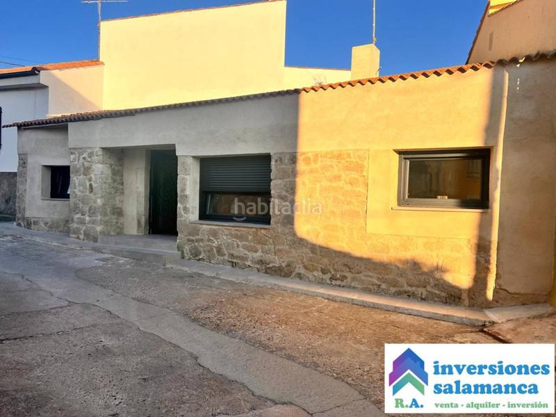 Foto cc2ff805-5d71-41c9-8e5b-1c9dc1522c3a. Casa  en venta en Rollán