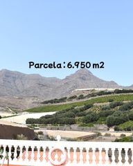 Chalet  Calle gómez. Chalet con terrenos de cultivo en la aldea