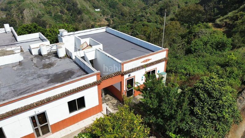 Foto 85a8ac8a-4056-42f1-abd4-5eeb69c3efeb. Casa amb aparcament a Teror pueblo Teror