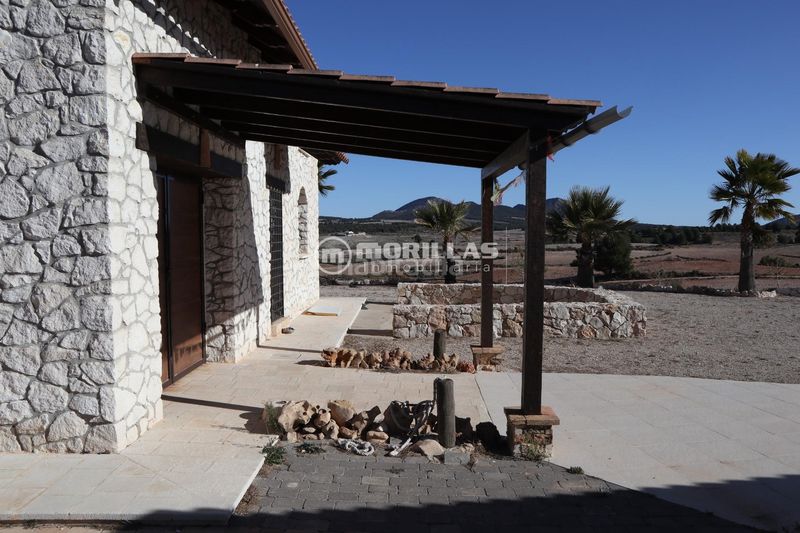 Foto fae0faf1-65c7-4ac2-ab12-6fb431b52034. Casa a parcela 38 del poligono 10 a San Mateo Lorca