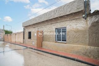 Casa a Calle ojos 76. Casa en urbanizacion el niño de mula