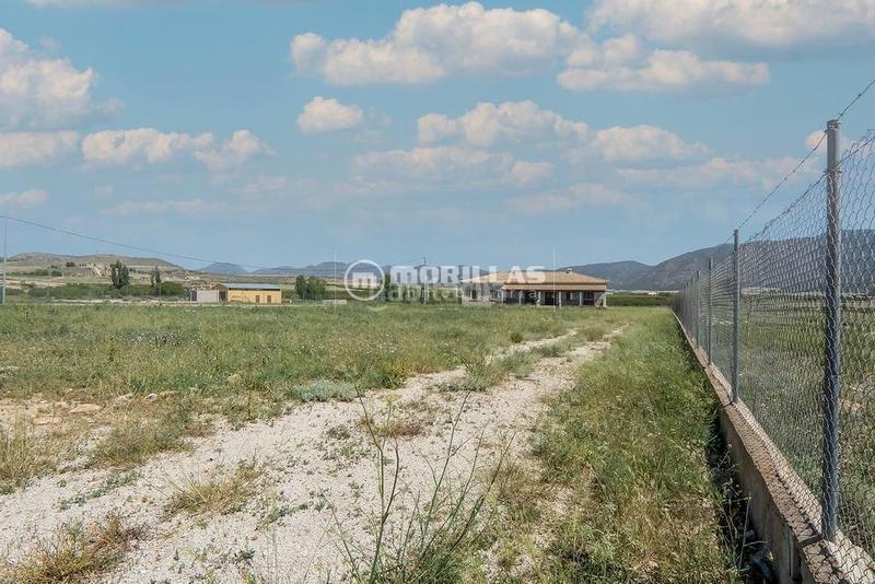 Foto a32f067a-22be-49ea-9a21-1eca6a78ace2. Masía en carretera vieja de archivel 126 chalet unifamiliar aislado archivel en Caravaca de la Cruz