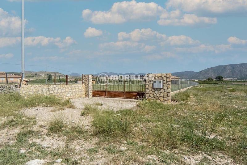 Foto edf7dc00-bbf7-4c3a-b3f5-ea528b02da67. Masía en carretera vieja de archivel 126 chalet unifamiliar aislado archivel en Caravaca de la Cruz