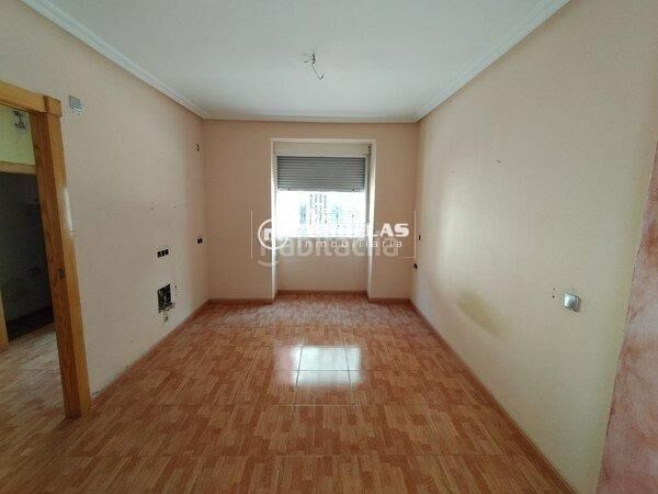 Foto 3a7e57bf-0d87-4eaf-b7cf-c7c2e18010f5. Casa a avenida cehegin 52 a Bullas