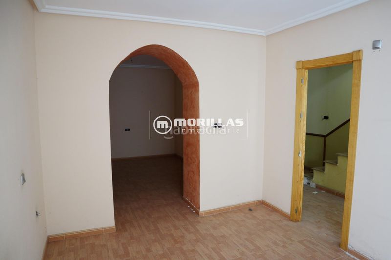 Foto 58e0cccc-ca8e-4e6f-8543-5fd0cfe3ec60. Casa a avenida cehegin 52 a Bullas