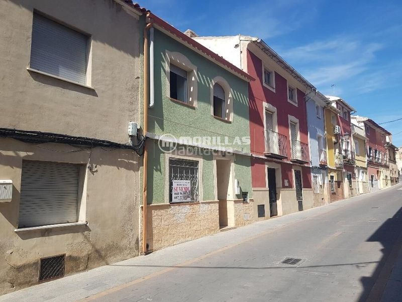 Foto cb99a520-0c30-4003-a3da-27af37ea154e. Casa a avenida cehegin 52 a Bullas