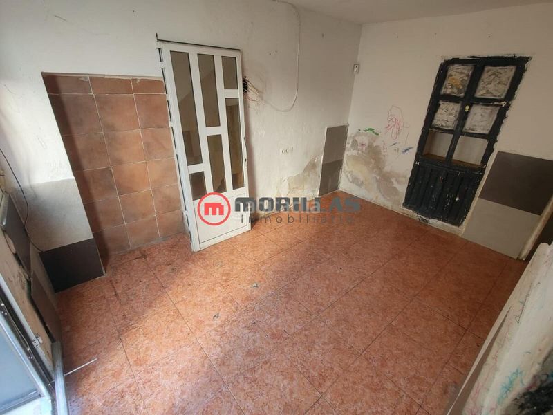Foto c4f5be4d-340c-46c4-9d50-c2b0c46920aa. Casa adossada a Bullas