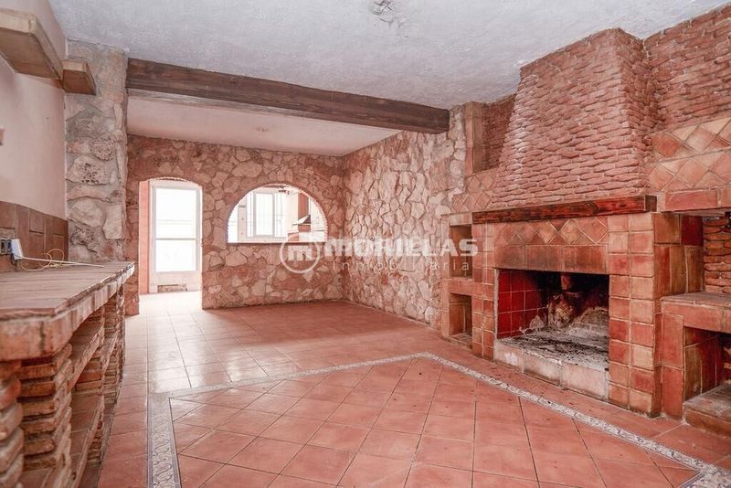 Foto 3d28e965-4937-4ae0-b24d-3e592882db61. Maison dans calle manzano 31 dans Calasparra