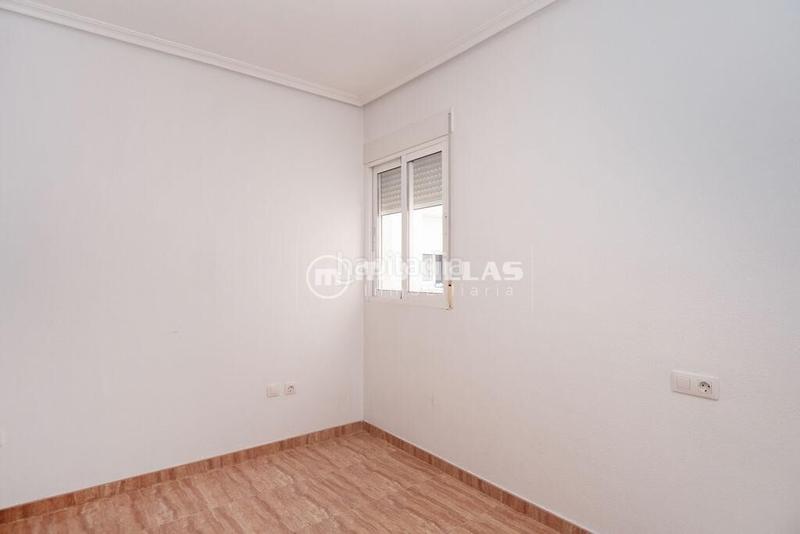 Foto b3b5bc3a-a336-44f9-a956-d947c6433398. Piso  en venta en calle de la verja, , murcia. en Mazarrón