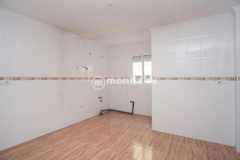 Foto df6403d0-6246-42fc-b322-7e3fd10683b9. Piso  en venta en calle de la verja, , murcia. en Mazarrón